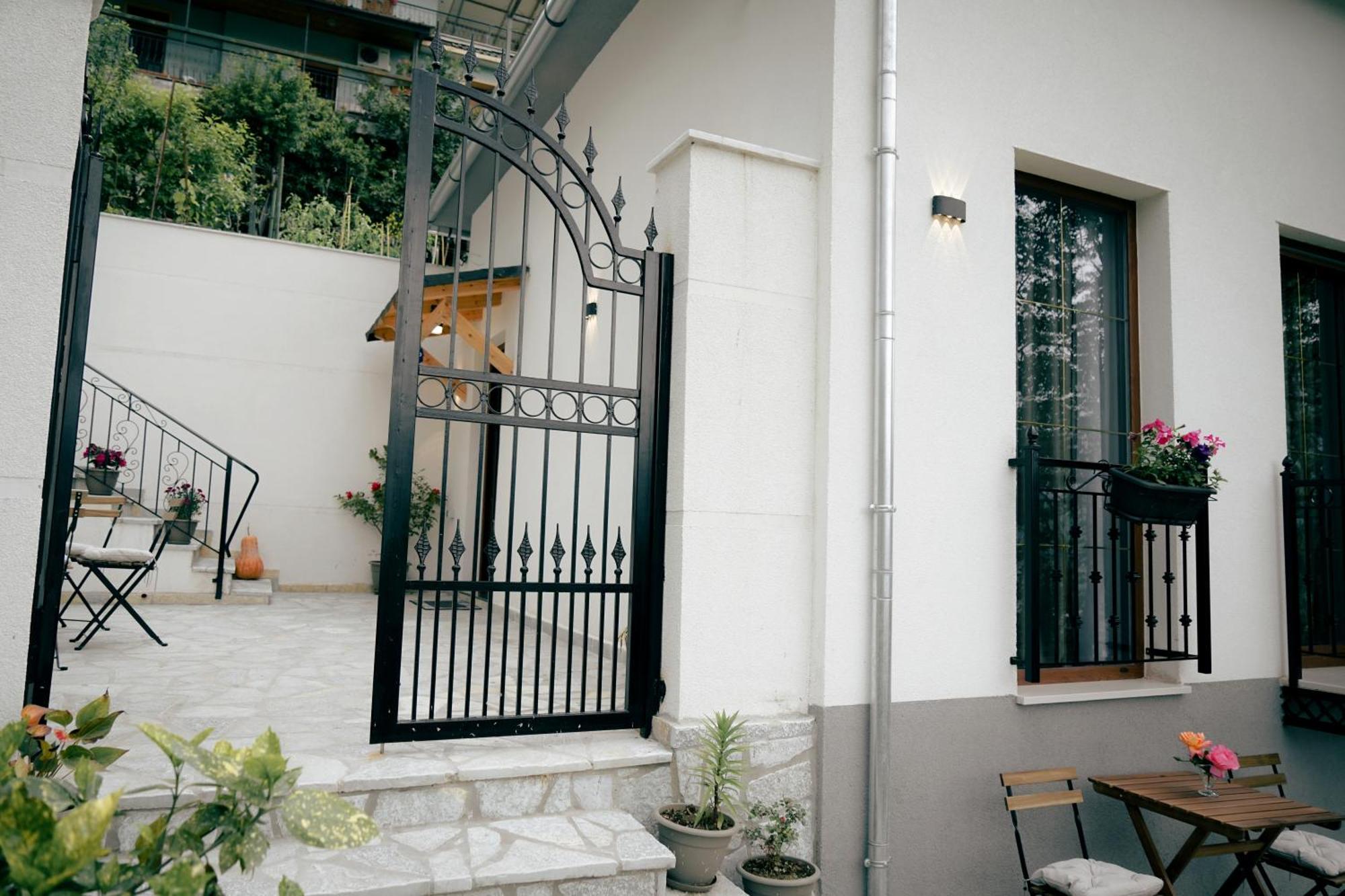 Sino Boutique Gjirokaster